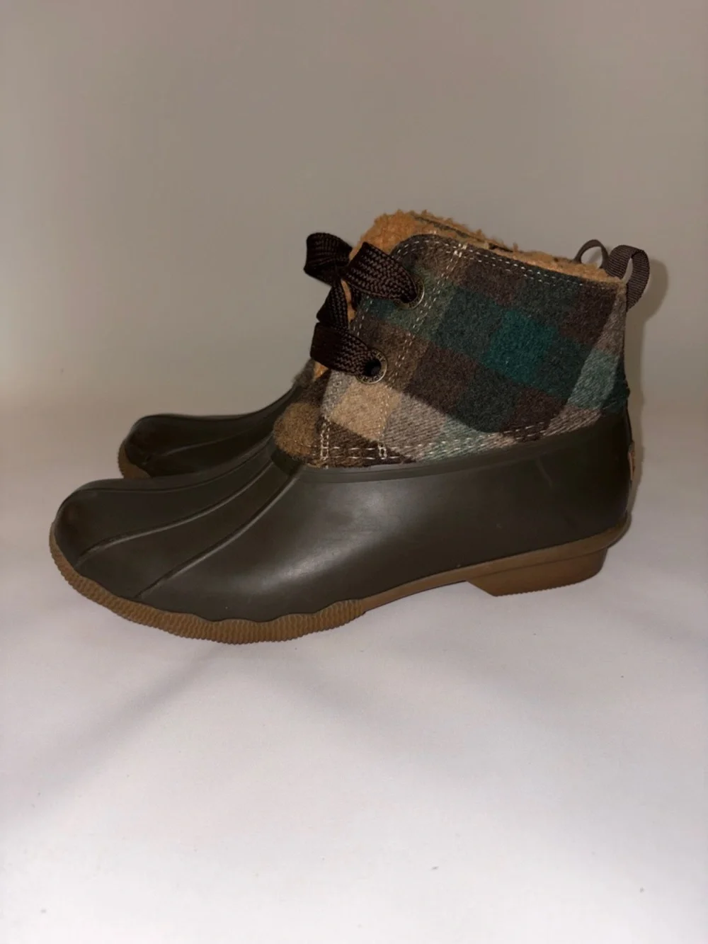 Sperry Women's Saltwater 2-Eye Plaid Wool Duck Boots Size 9